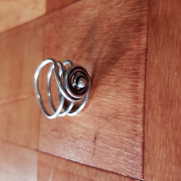 Silvertone Twist Knot Ring Size 6.5